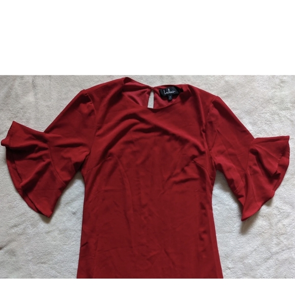 LULU'S Charm In Arm Bright Red Flutter Sleeve & Hem Sheath Dress Button Close XS - Picture 4 of 12